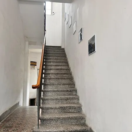 Albert Guest House *