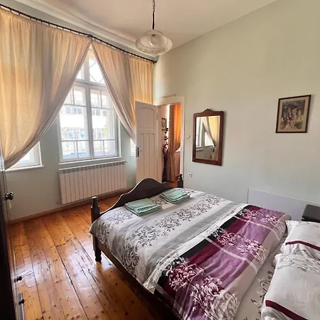 Albert Guest House