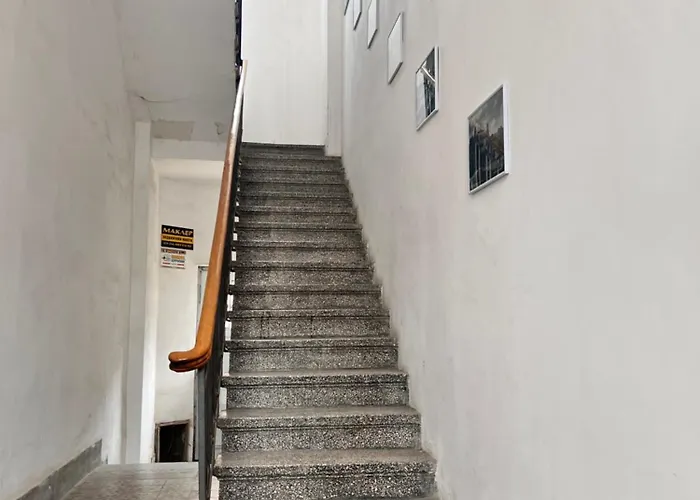 Albert Guest House *